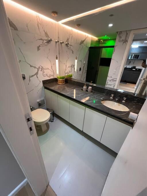 Lindo Apartamento Para Familia Ondina Apart Hotel Salvador Exterior photo